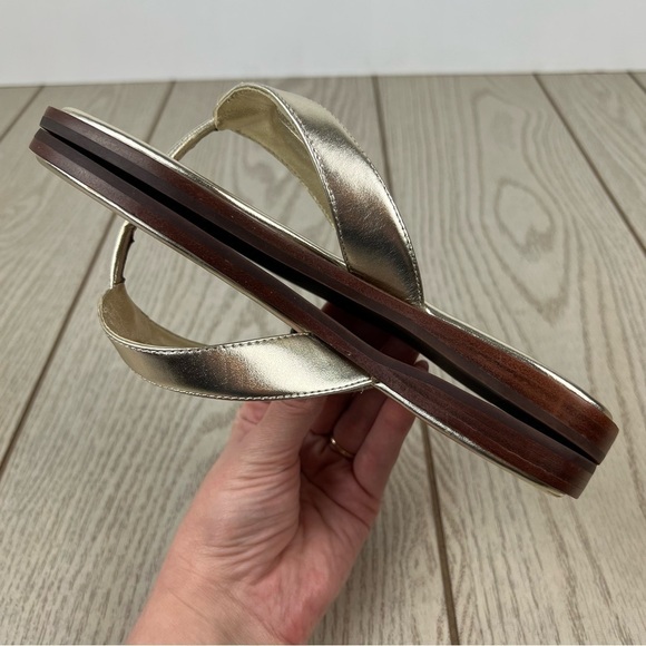 Tory Burch Benton Metallic Leather Thong Flip Flop Sandals 5M Spark Gold $249 - Picture 5 of 9